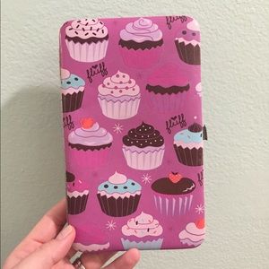 Cupecake Clutch